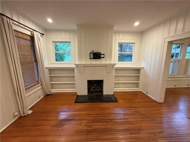 Photo - 1660 Laurel St