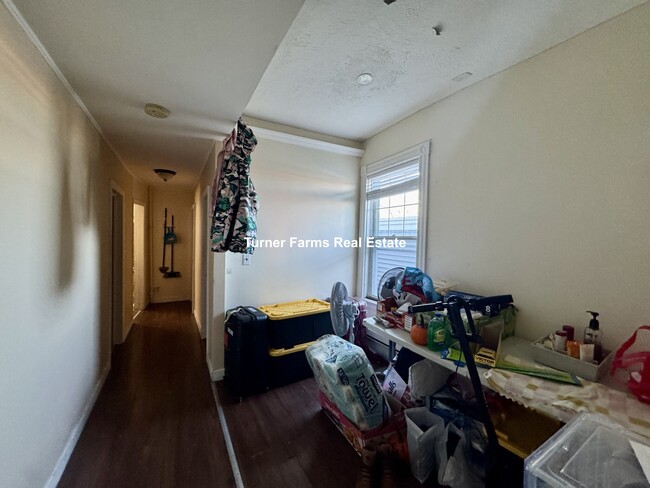 Building Photo - 739 Parker St Rental