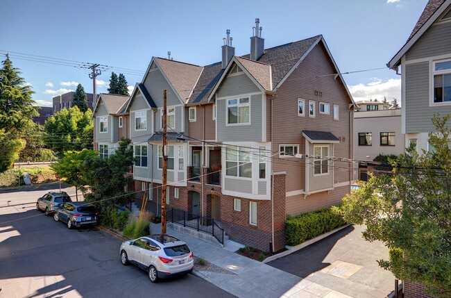King's Crossing Townhomes