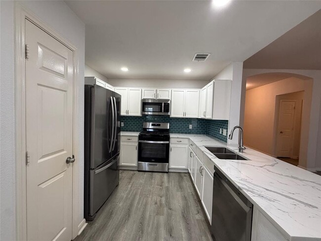 Photo - 645 Arrowood Pl
