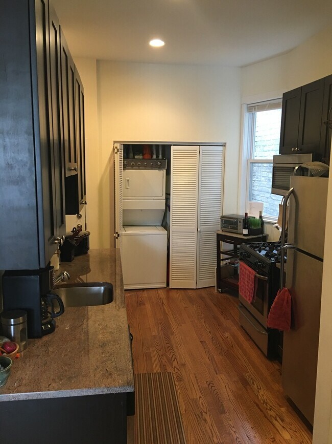 Photo - 1645 W Huron St Unit 3F