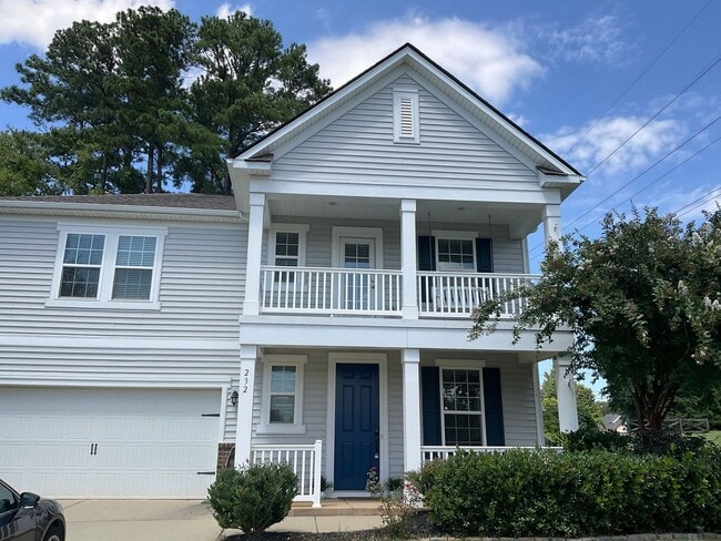 Building Photo - Immaculate 3-Bedroom Home with Loft, Two-C...