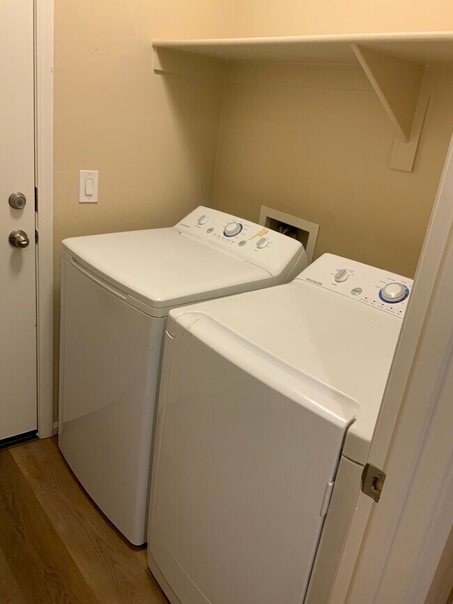 Photo - 2118 N 77th Ln