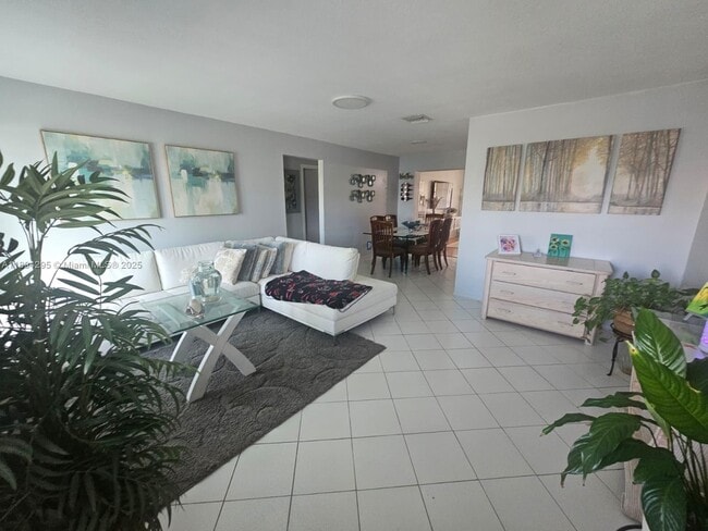Photo - 5010 NW 51st Ct