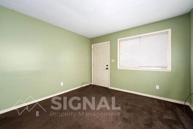 Photo - 1174 16th Ave Thomas