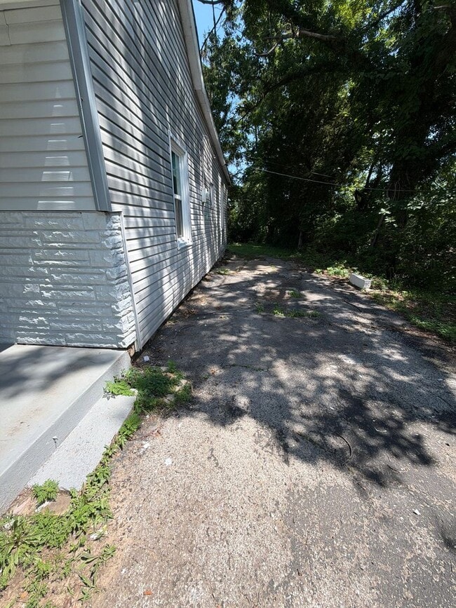 Photo - 7301 Harney Ave