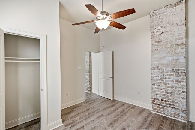 Photo - 1721 France St Unidad 1721