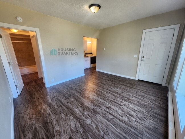 Photo - 1822 W Gardner Ave Unit 1