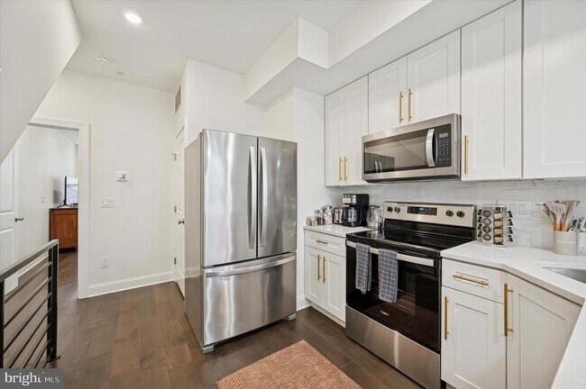 Photo - 3958 Mt Vernon St