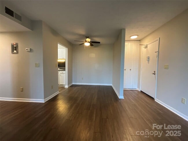 Photo - 338 Orchard Trace Ln Unidad 3