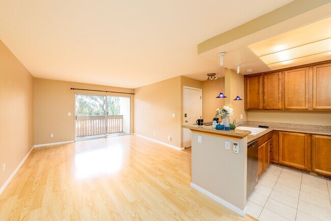 Photo - Adorable 1BR Upper Unit in the Arbor Hills... Unit #126