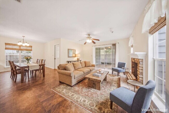 Photo - 1402 Sturbridge Pl