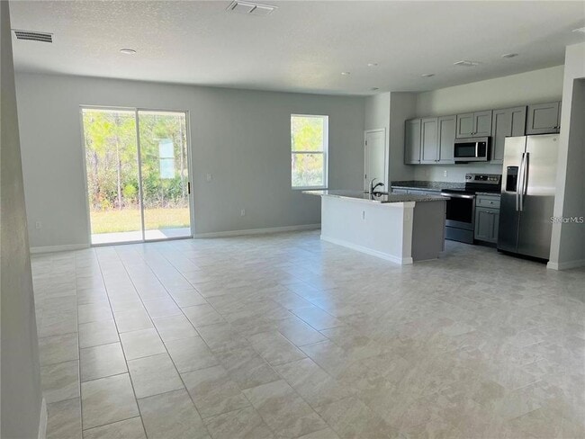 Photo - 434 Wells Ave SW