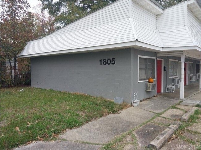 Building Photo - 1805 S Beech St Unit F Rental