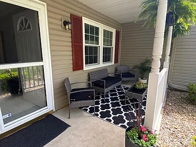 Photo - 11305 Kelly Dr