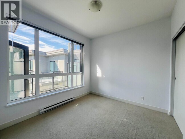 7058 14th Ave Unit 416