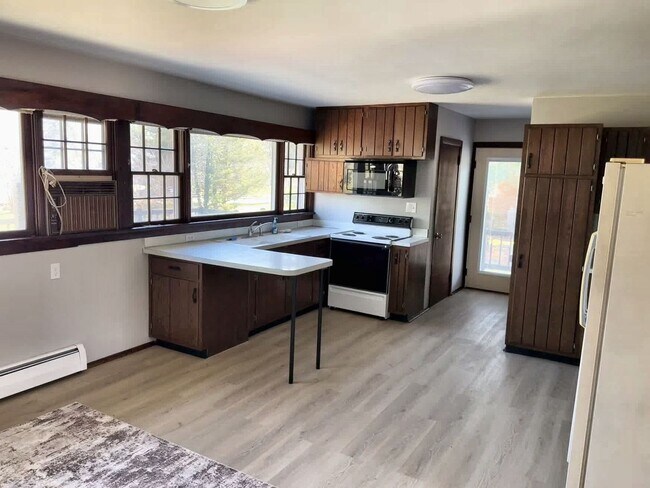 Photo - 1045 S Pitt St