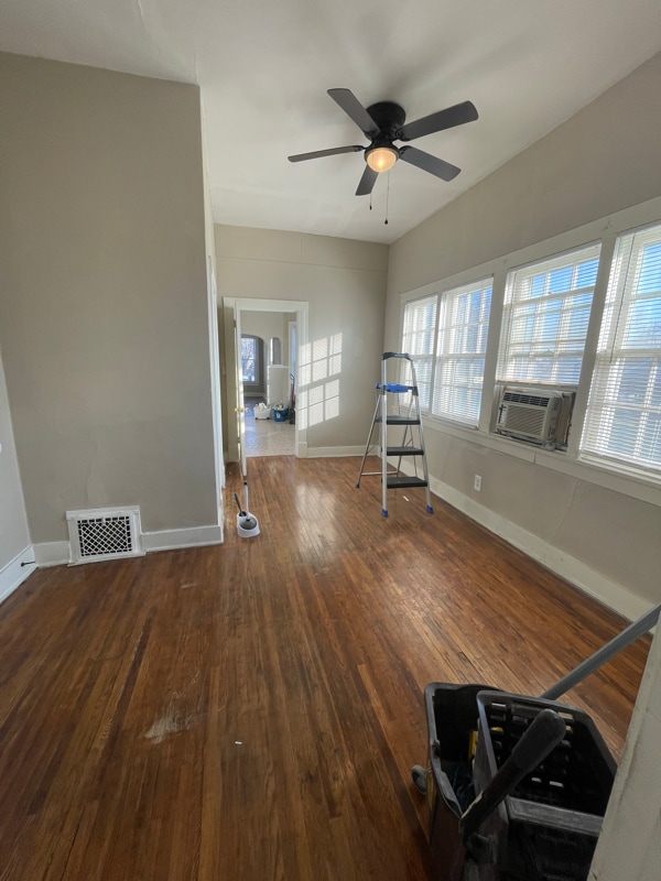 Photo - 124 N Pearl Ave Unit 1