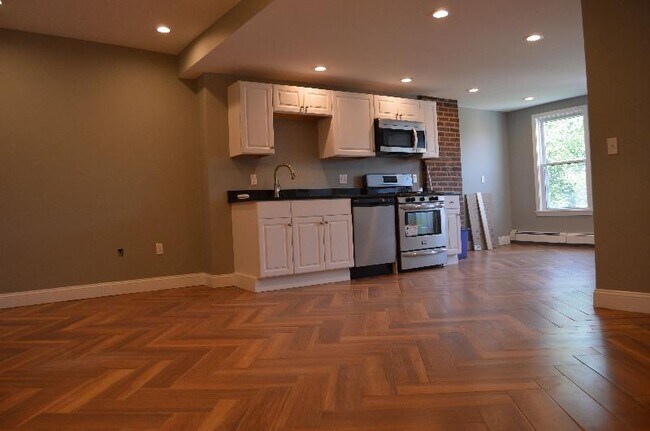 Photo - 69 Webster St Apartments Unit #3