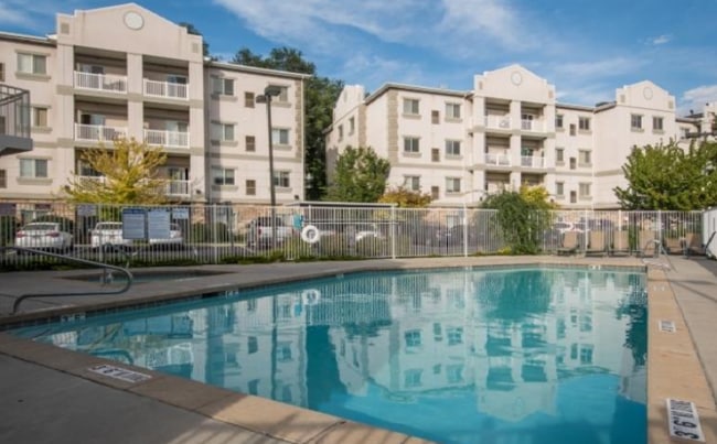 Building Photo - 1156 E St