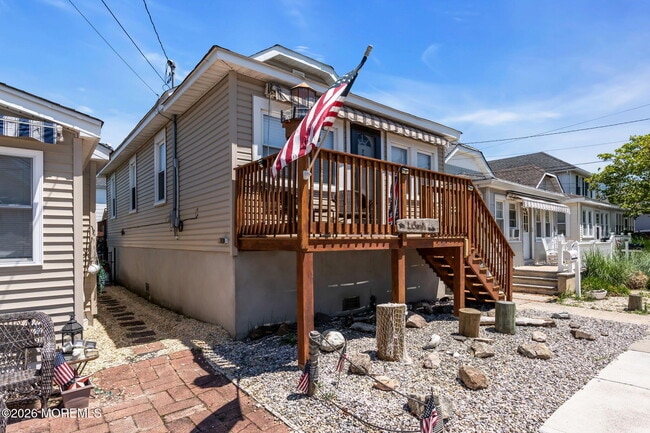 Photo - 226 Dupont Ave