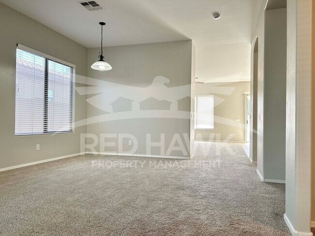 Photo - 889 E Leo Pl