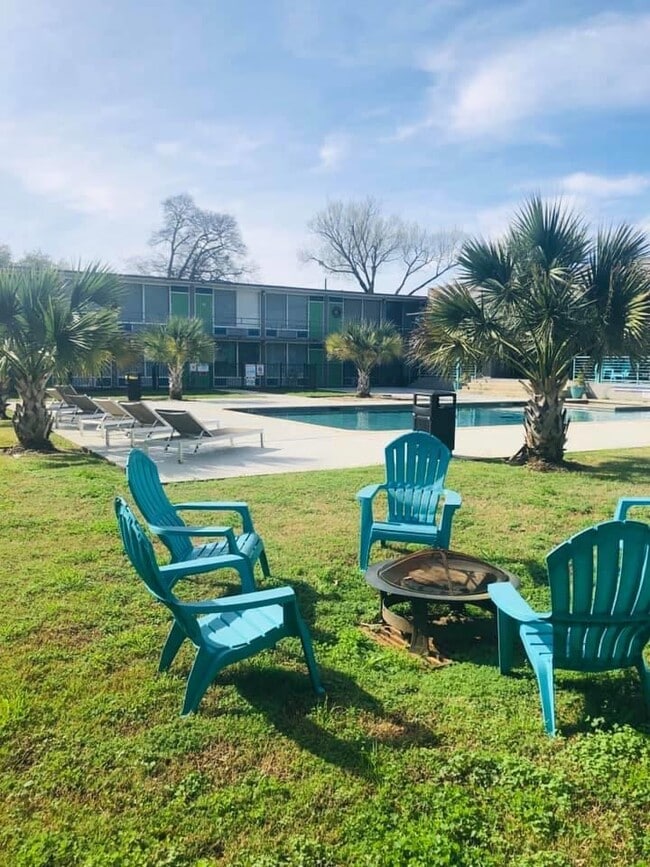 Photo - 3220 North Apartments