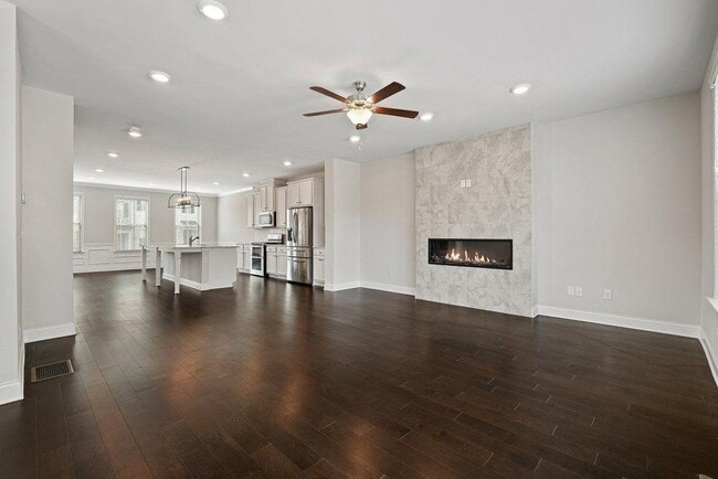 Photo - 4240 Hickory Pne Aly