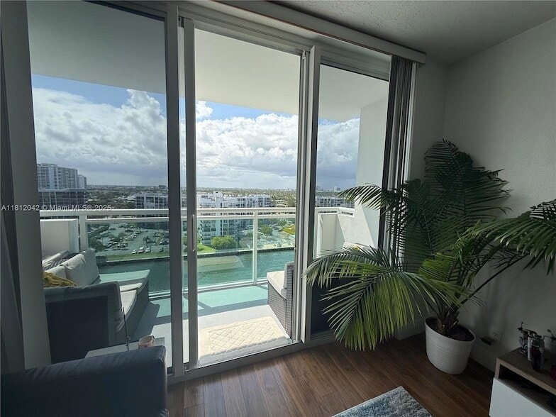 Photo - 3000 S Ocean Dr