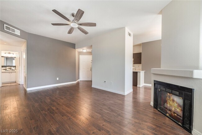Photo - 1050 E Cactus Ave Unit 2034