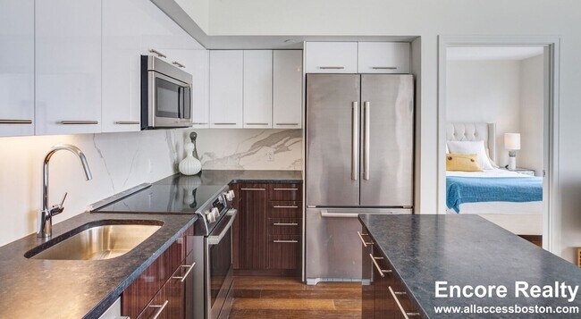 Photo - 85 Seaport Blvd Unidad 633