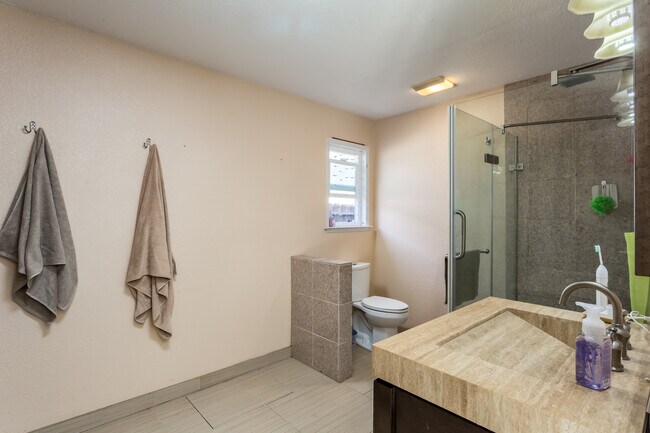 Photo - 132 Brookside Dr