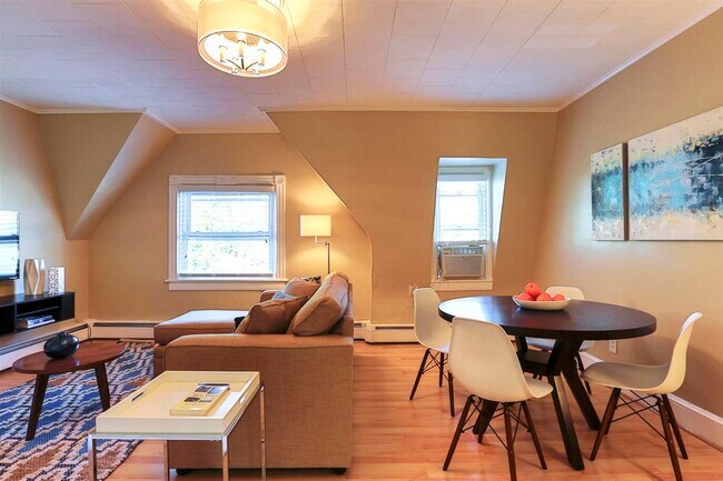 Photo - 18 Linden Ave