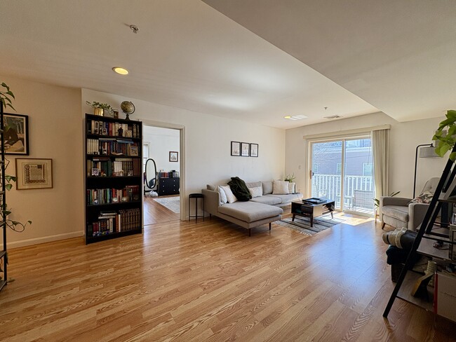 Photo - 20 Cameron St Unit 304