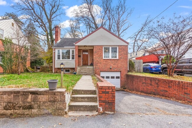 Building Photo - Charming 3-Bedroom Home in Silver Spring