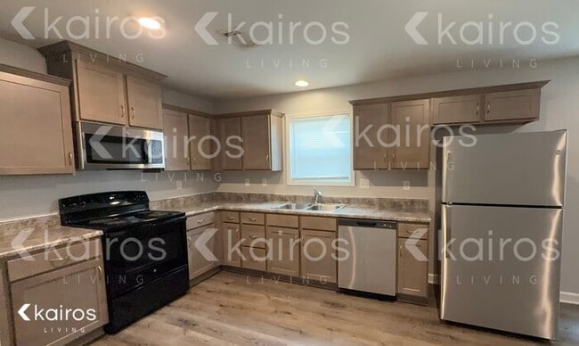 Photo - 146 Wexford Way