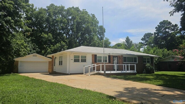 Photo - 3725 Broadmor Rd NW