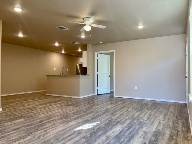 1017 Preston Trails