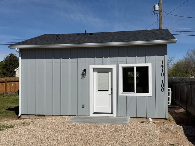 Building Photo - Available Now-Brand New 1-Bed Cottage in the Heart of Boise