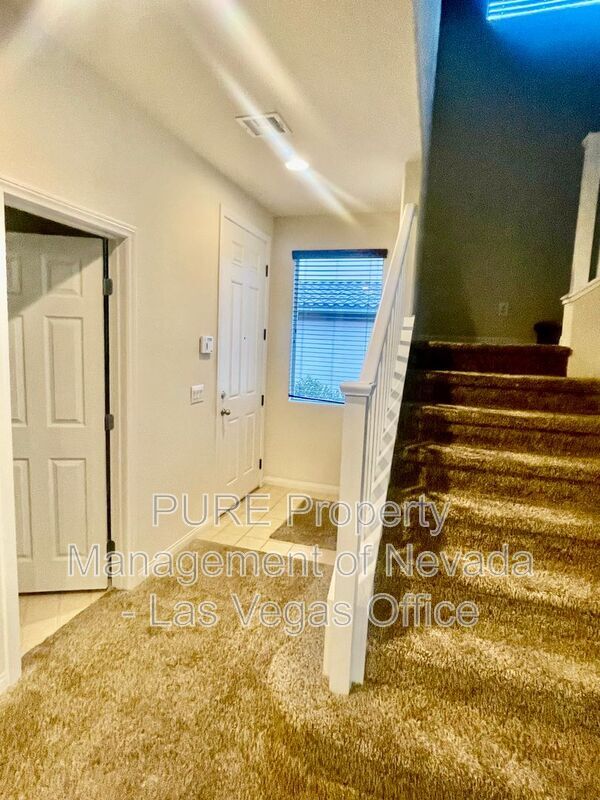 Photo - 117 Castle Course Ave