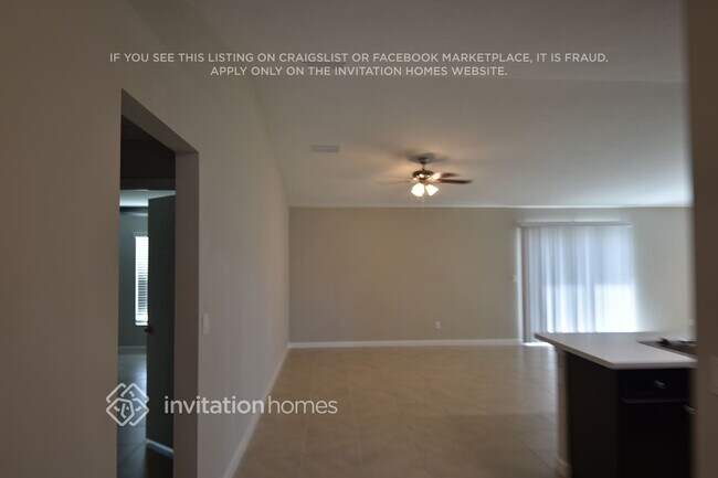 Photo - 242 SW Airview Ave