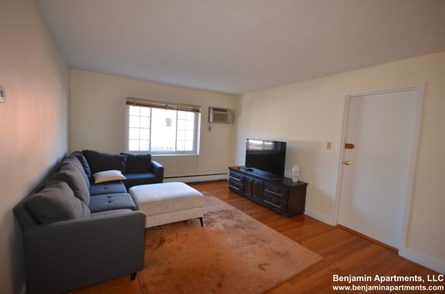Photo - 3 Brattle Dr Unit 3
