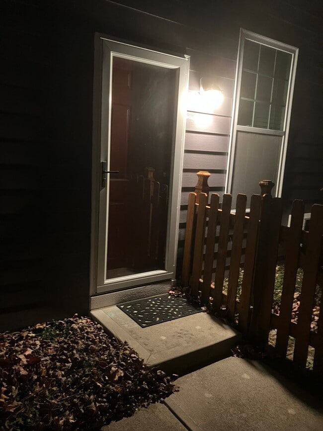 Photo - 410 Gateshead Ct