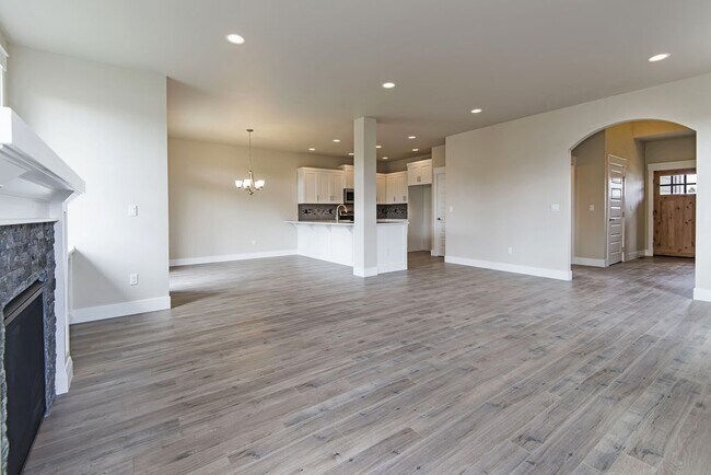 Photo - Beautiful Home near Old Mill District -613...