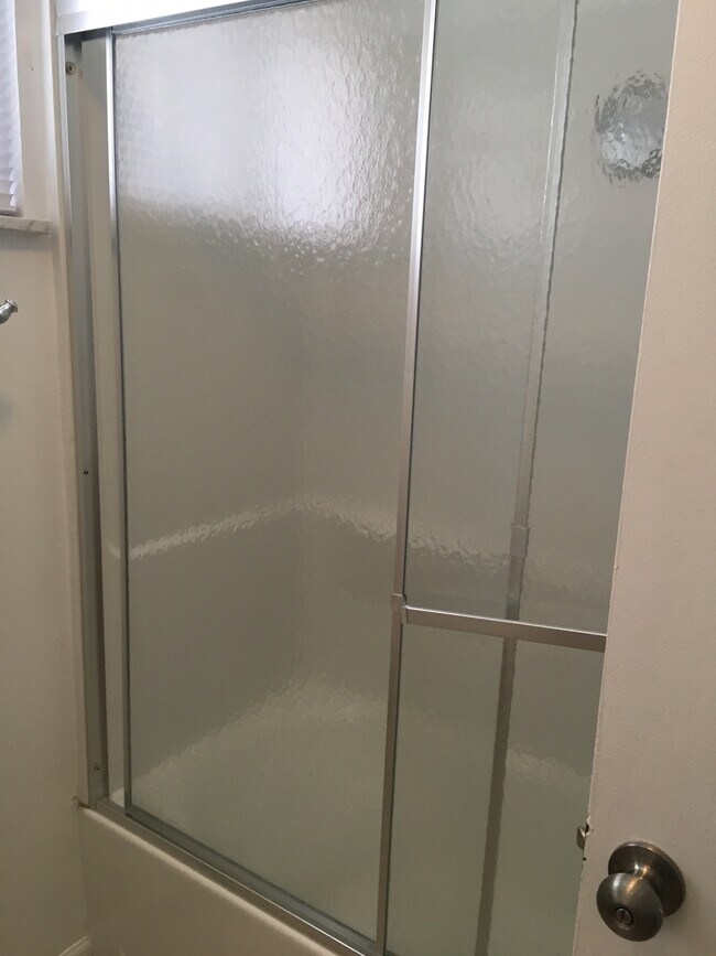 Photo - 361 Gilmore Street Unidad 361B