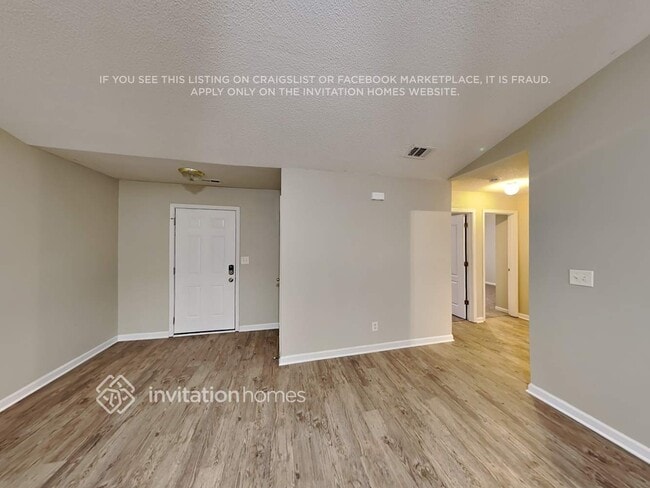 Photo - 290 Hunters Chase