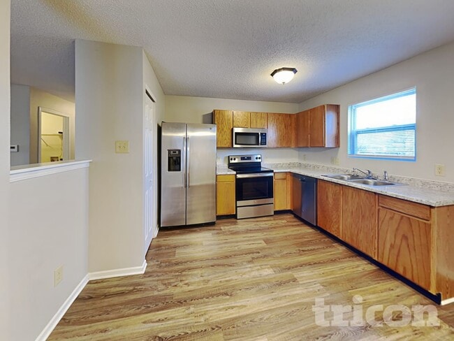 Photo - 10800 Wymm Ln