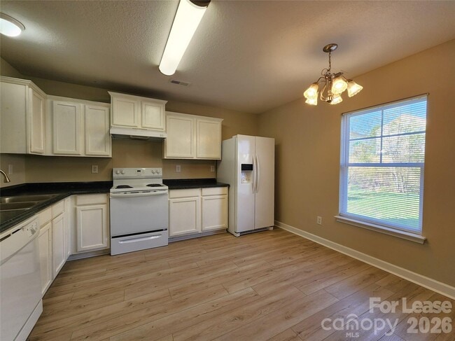 Photo - 1445 Matthew Allen Cir