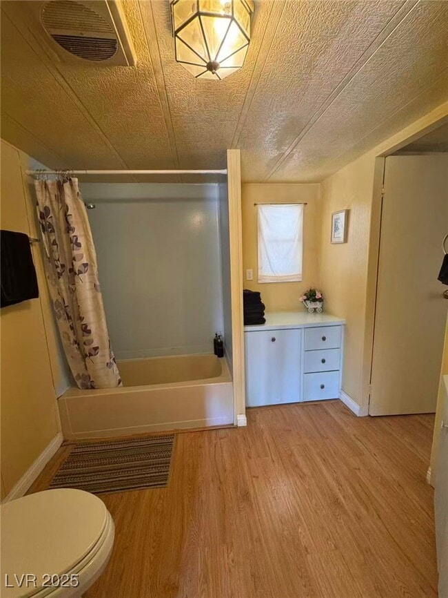 Photo - 551 Piltz Rd