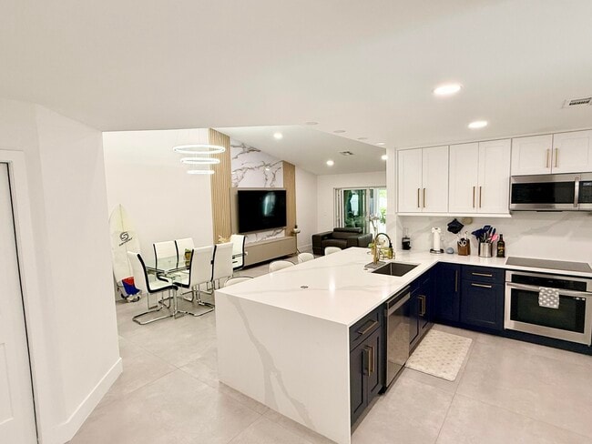 Photo - 4929 W Lakes Dr